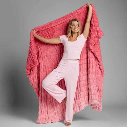 Dreamer Blanket – Ultra-Soft Oversized Plush Blanket with 4-Way Stretch, Lightweight & Cozy
