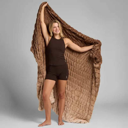 Dreamer Blanket – Ultra-Soft Oversized Plush Blanket with 4-Way Stretch, Lightweight & Cozy