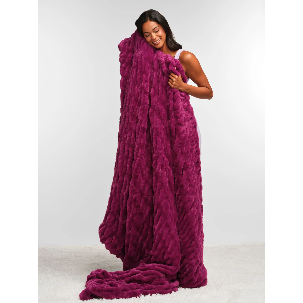 Dreamer Blanket – Ultra-Soft Oversized Plush Blanket with 4-Way Stretch, Lightweight & Cozy