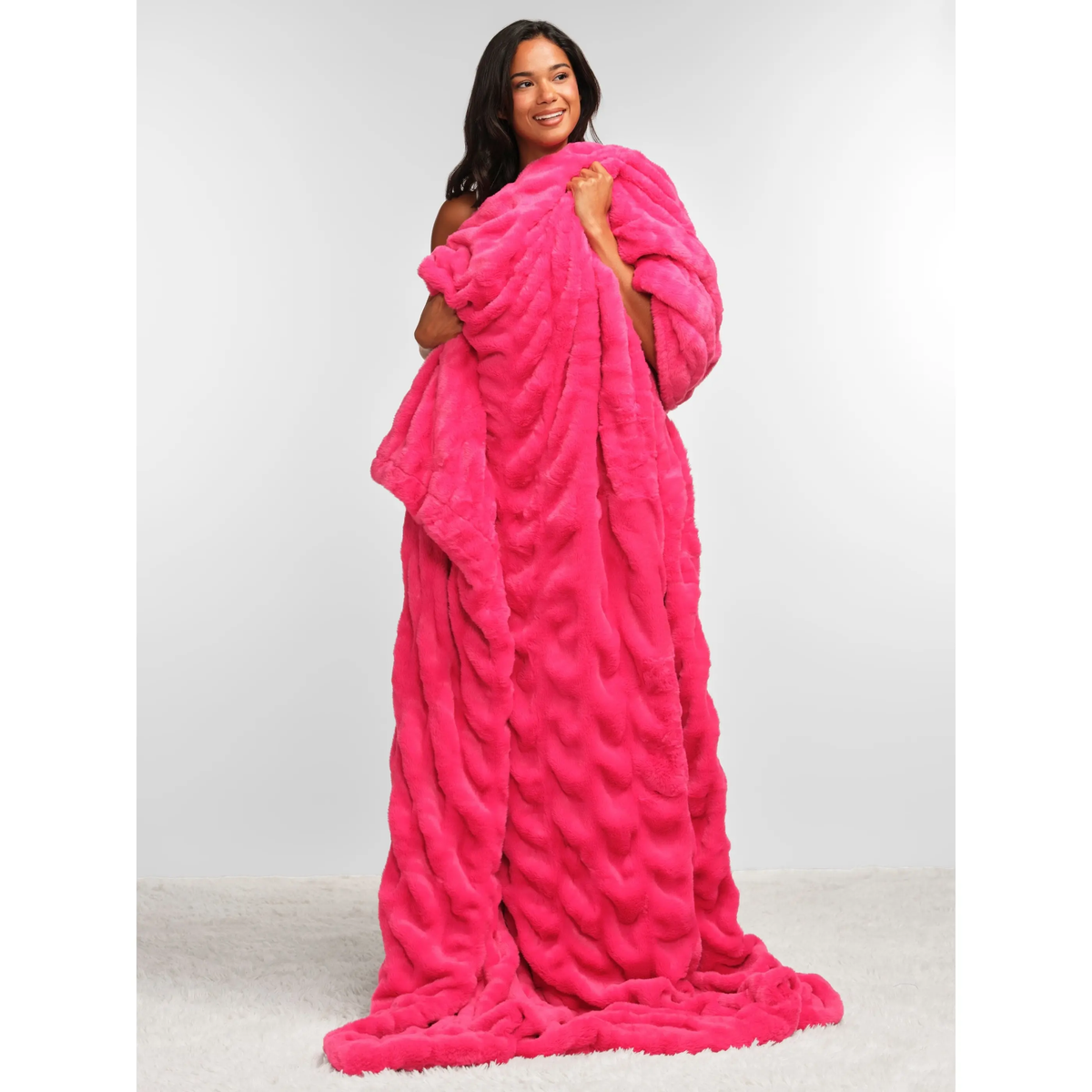 Dreamer Blanket – Ultra-Soft Oversized Plush Blanket with 4-Way Stretch, Lightweight & Cozy