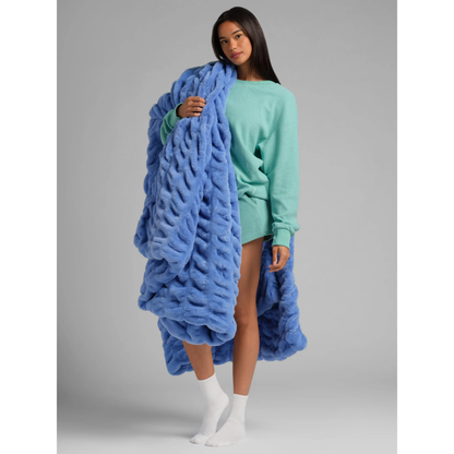 Dreamer Blanket – Ultra-Soft Oversized Plush Blanket with 4-Way Stretch, Lightweight & Cozy