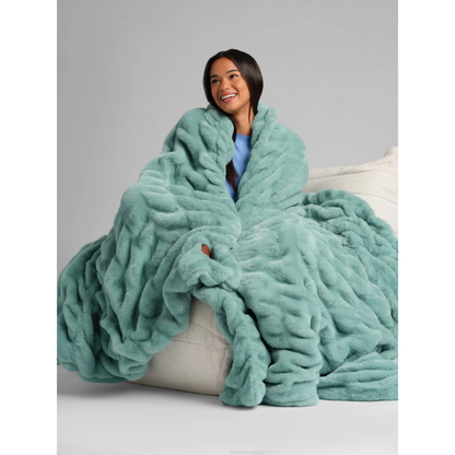 Dreamer Blanket – Ultra-Soft Oversized Plush Blanket with 4-Way Stretch, Lightweight & Cozy