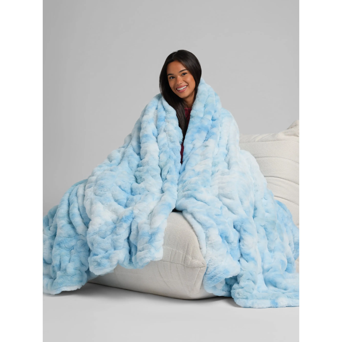 Dreamer Blanket – Ultra-Soft Oversized Plush Blanket with 4-Way Stretch, Lightweight & Cozy