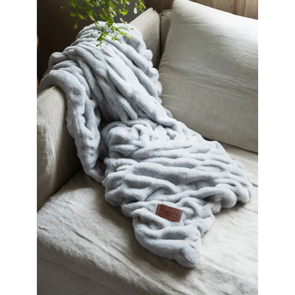 Dreamer Blanket – Ultra-Soft Oversized Plush Blanket with 4-Way Stretch, Lightweight & Cozy